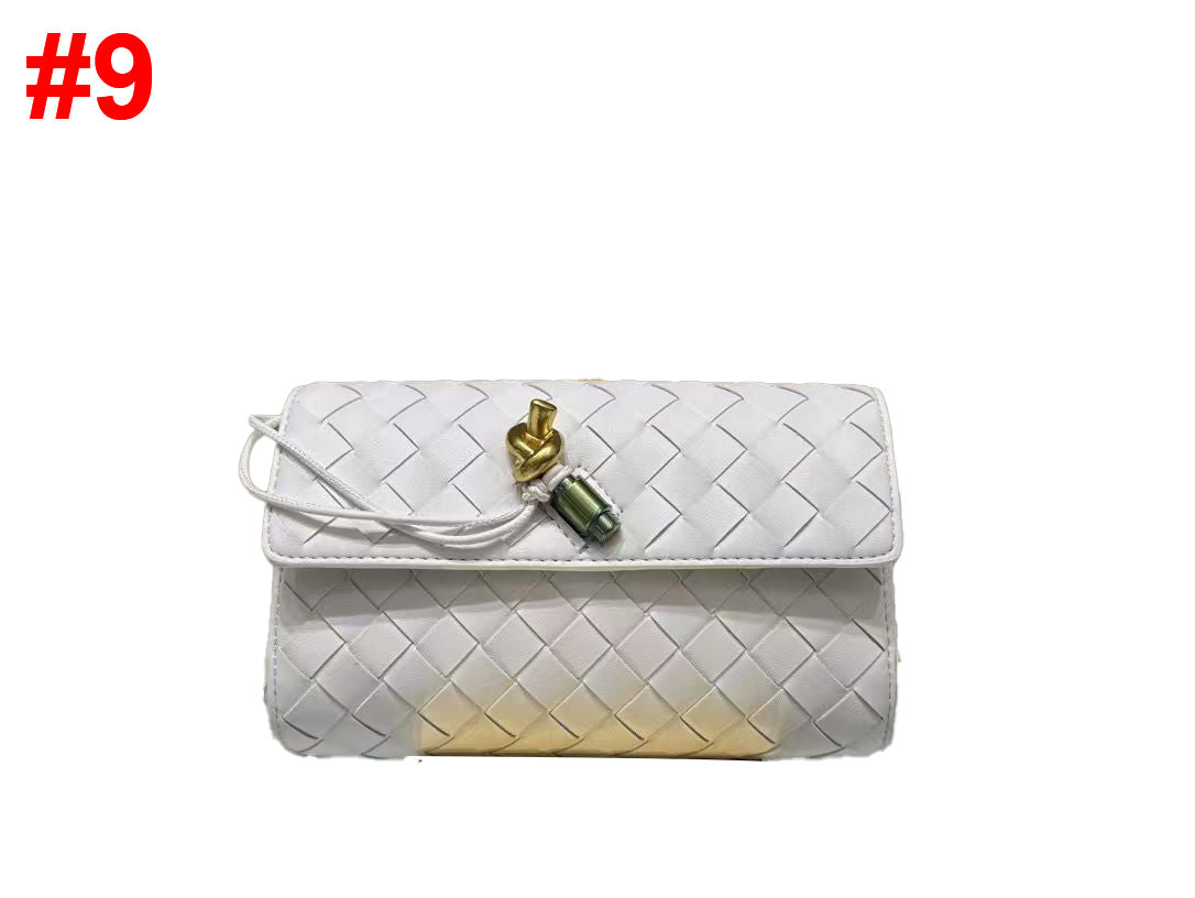 Crossbody woven bag