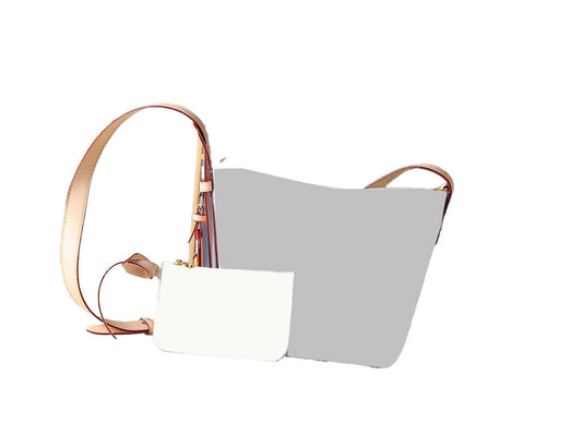 Bucket bag