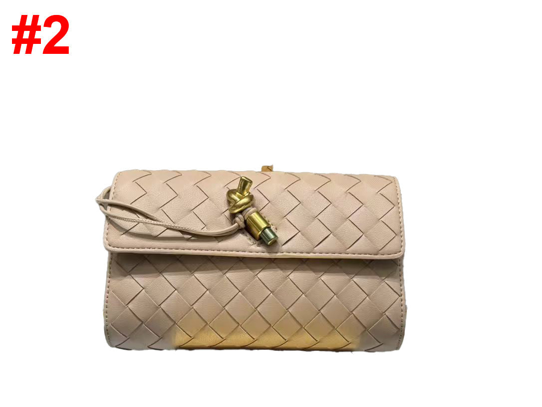 Crossbody woven bag
