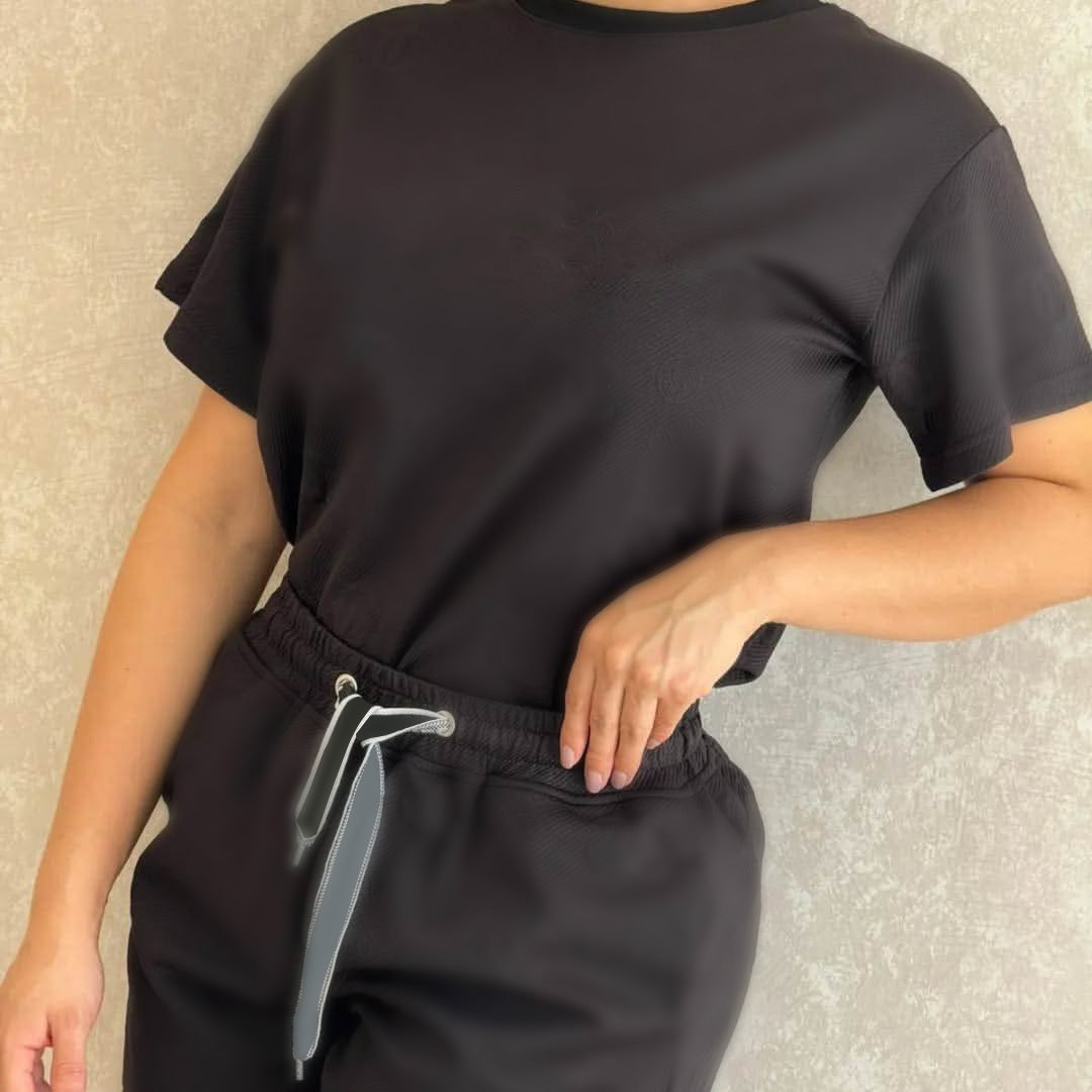 Embossed Embroidered Short-sleeved Shirt+Shorts
