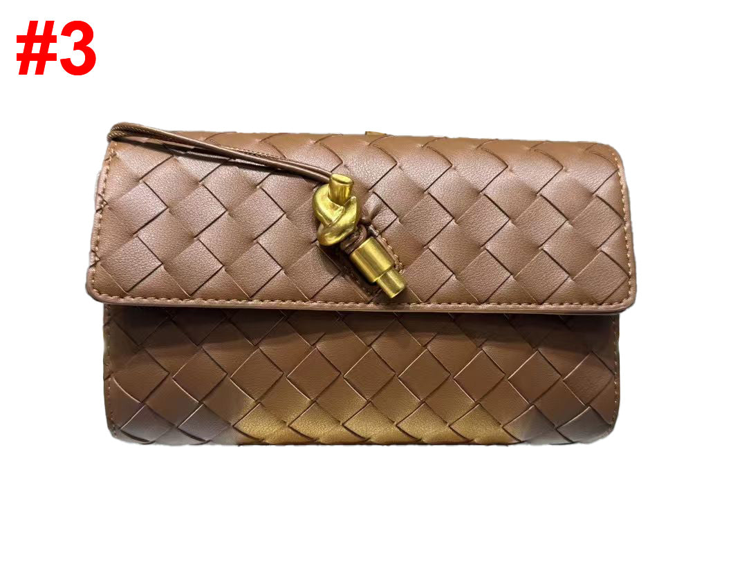 Crossbody woven bag