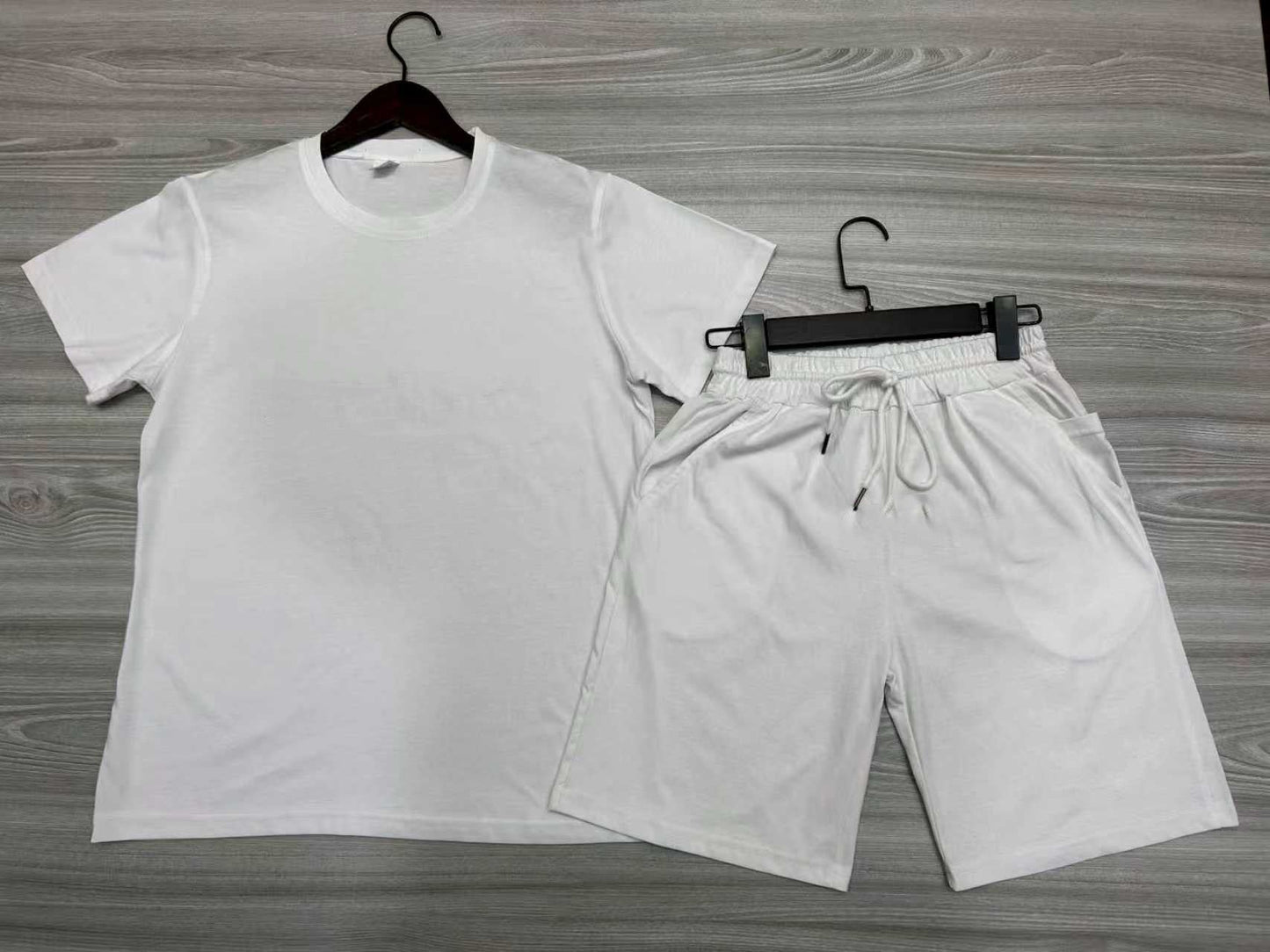Short-sleeved shorts set