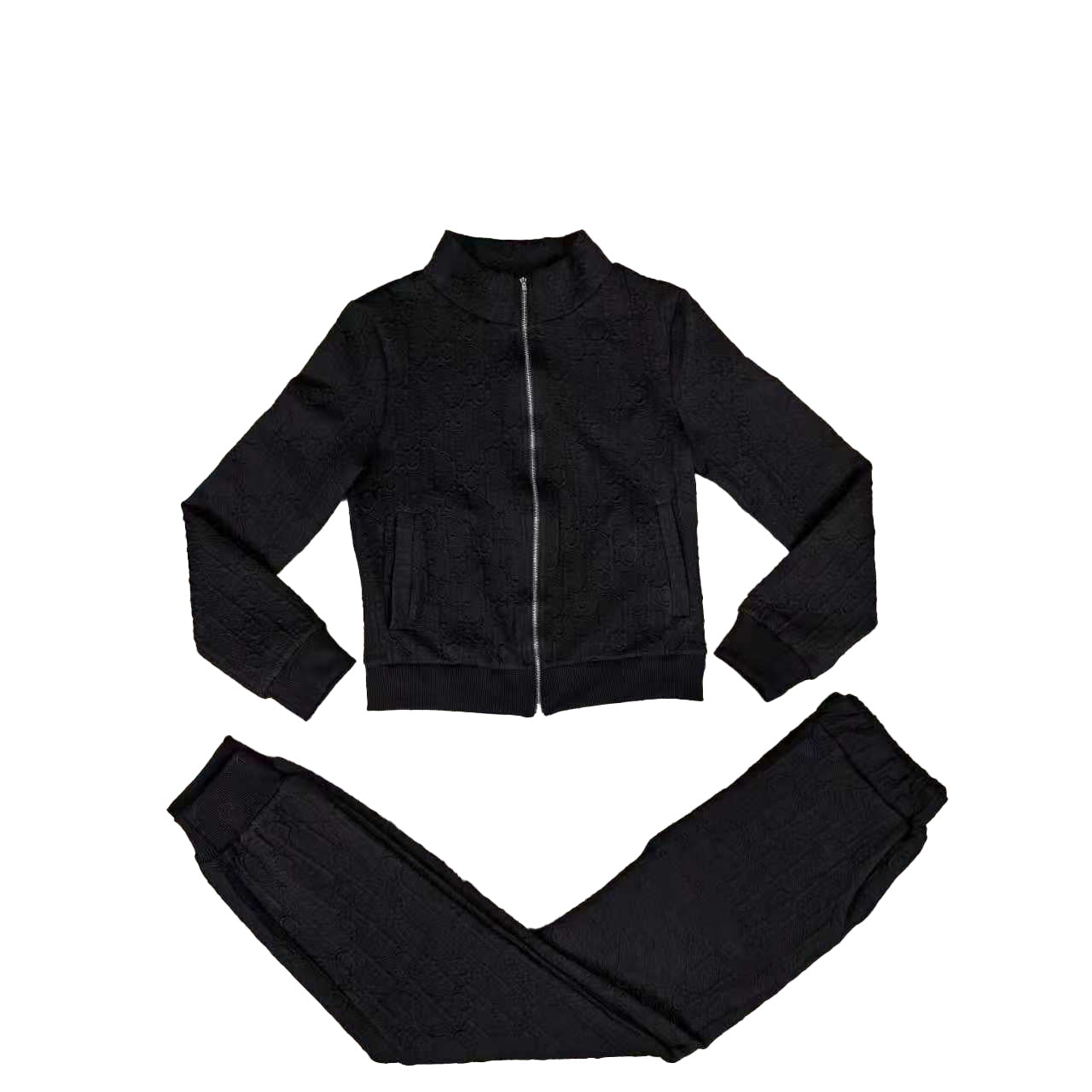 Long-sleeved suit