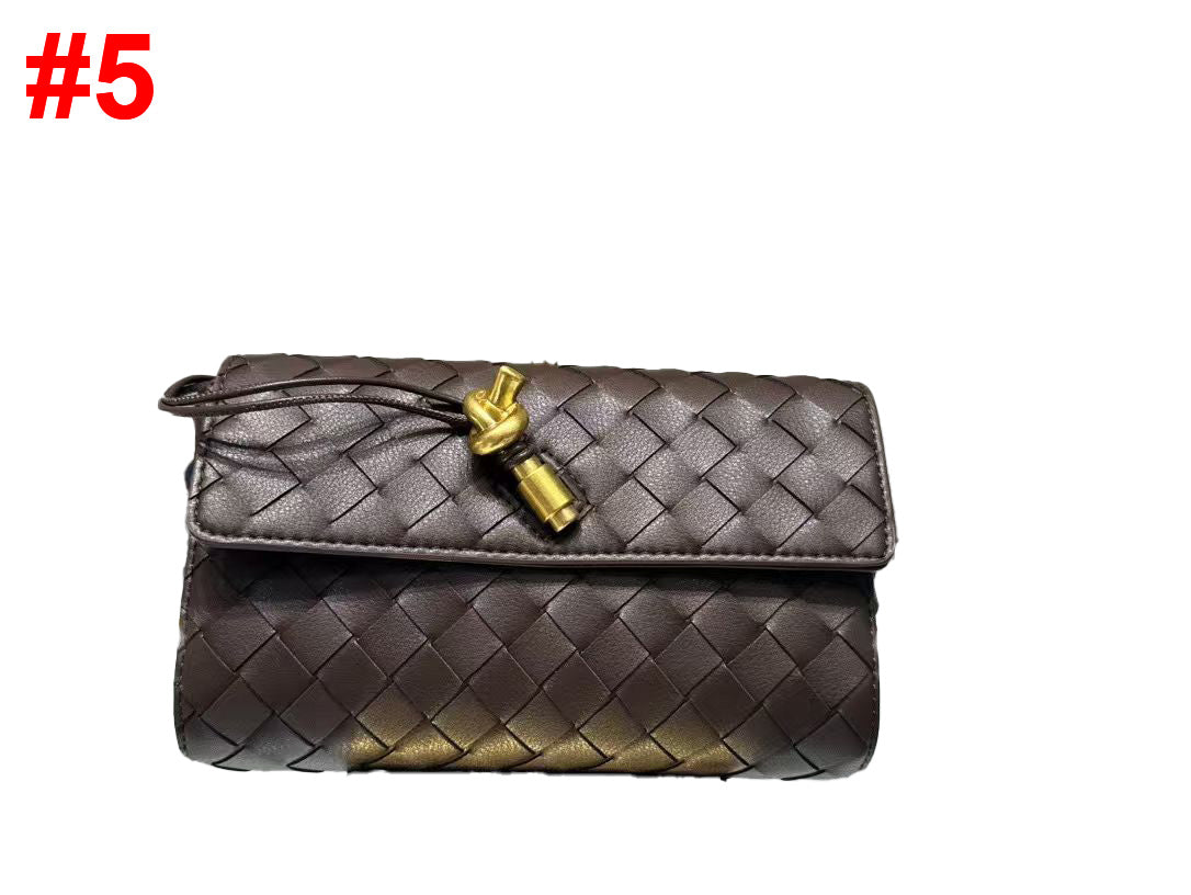 Crossbody woven bag