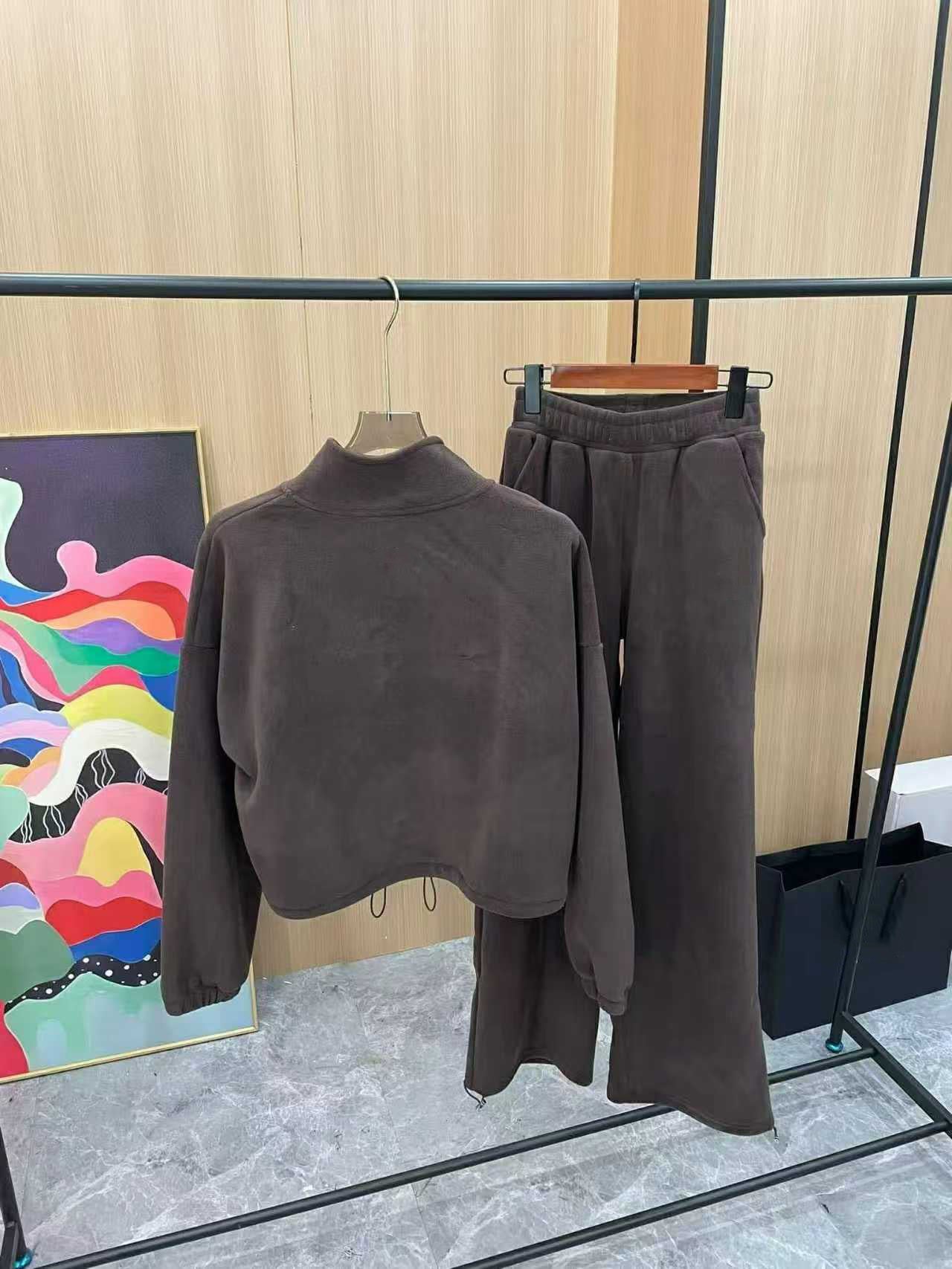 Women's Lambswool Suit