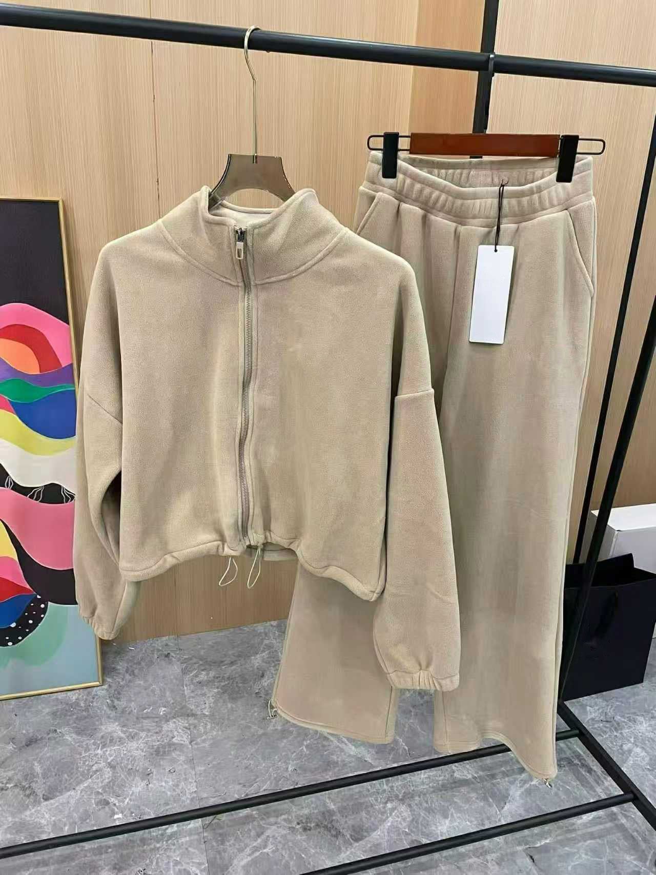Women's Lambswool Suit