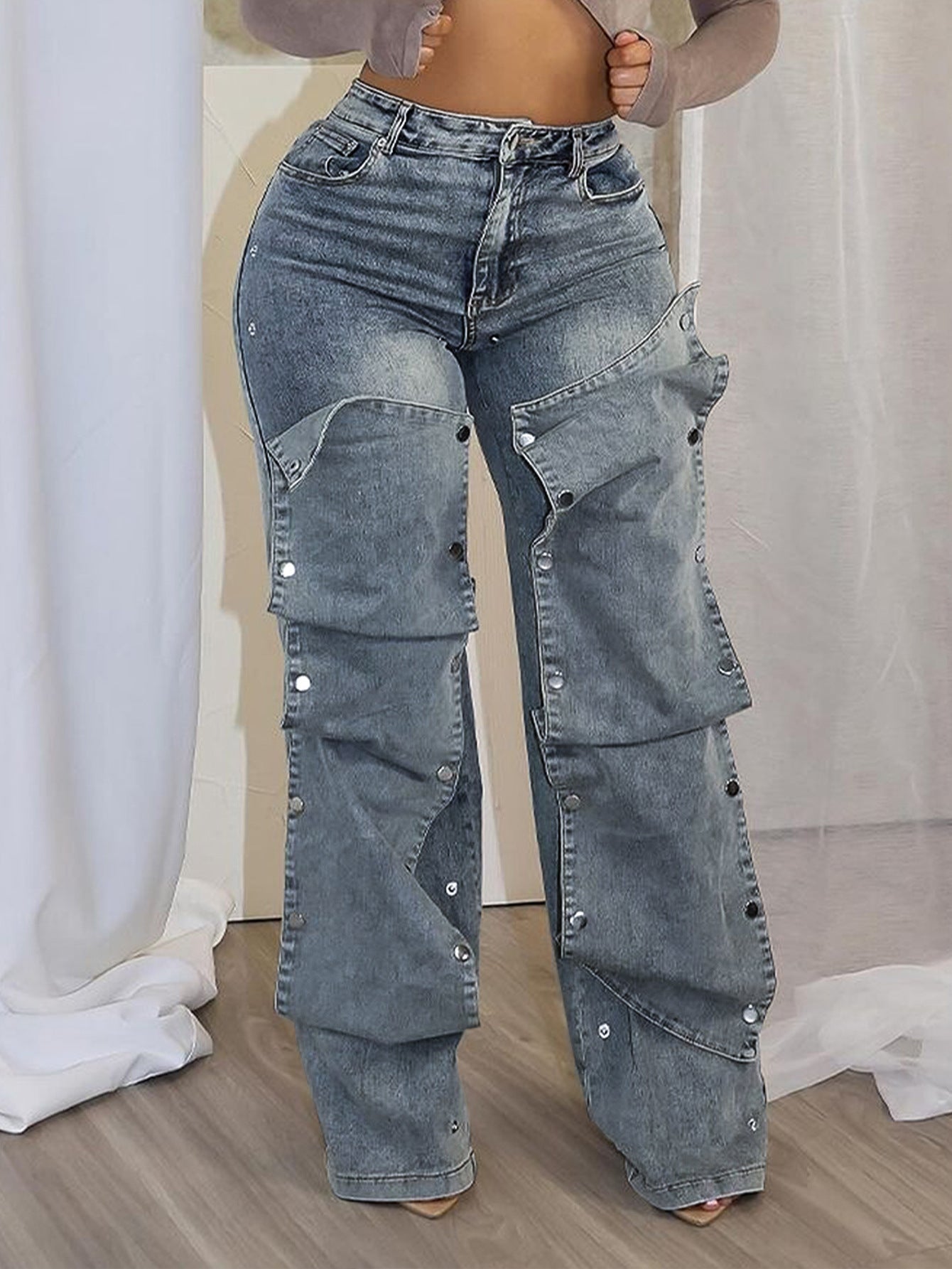 Stylish metal buckles loose jeans