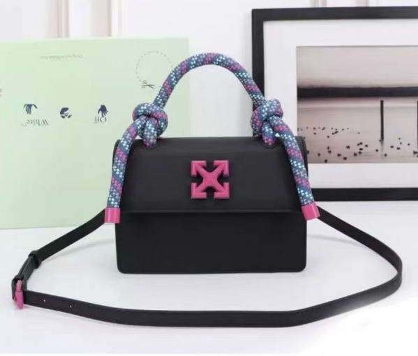 Crossbody bag（YL16889）